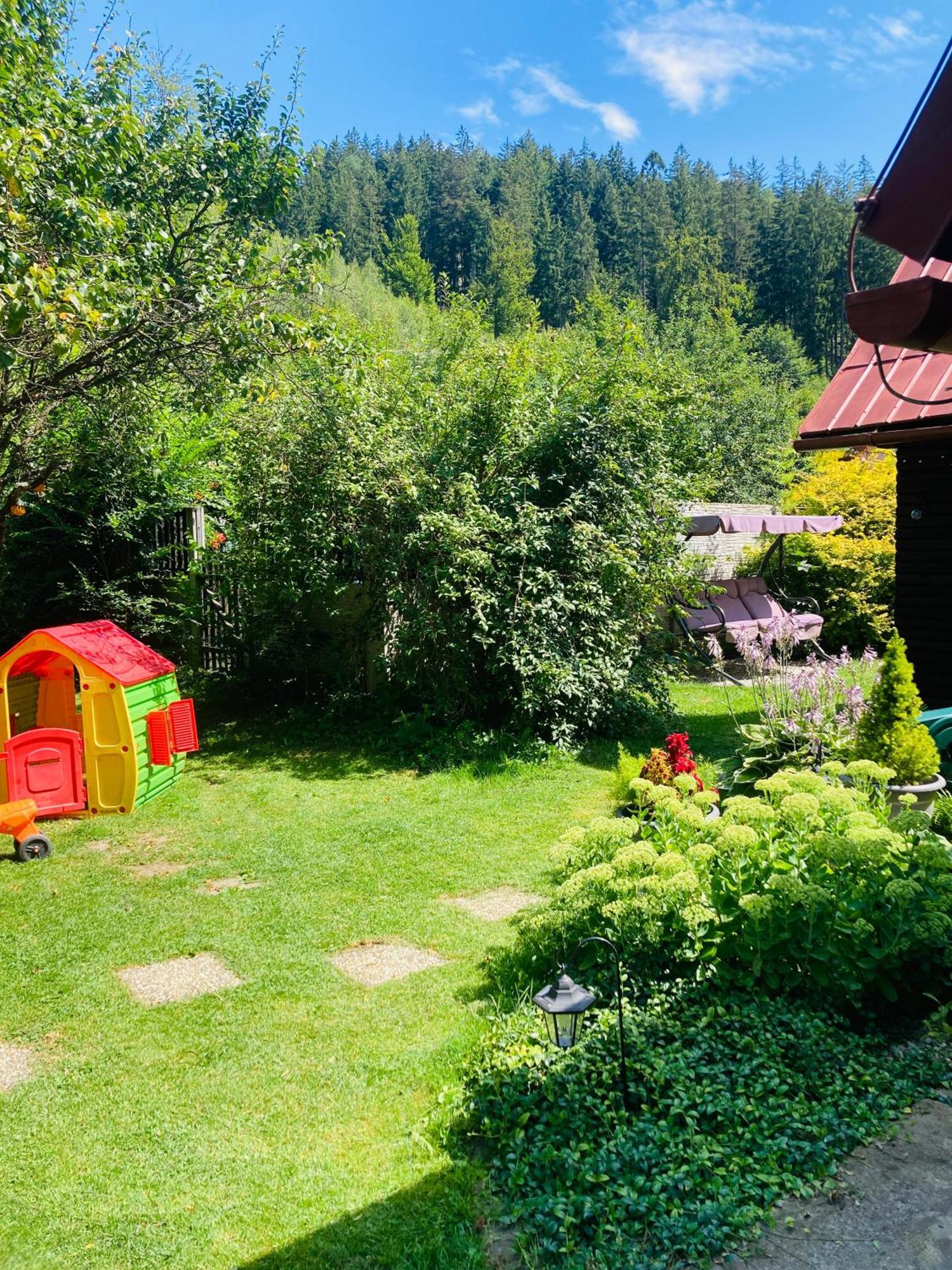 Holiday home Utulna Chaloupka Na Valassku *
